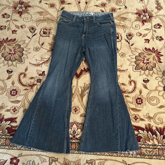 Ariat Real High Rise Flare Jeans - Picture 1 of 7
